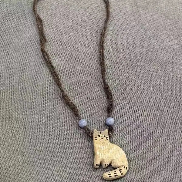 Vintage Přívěsek Kočka s Hvězdami