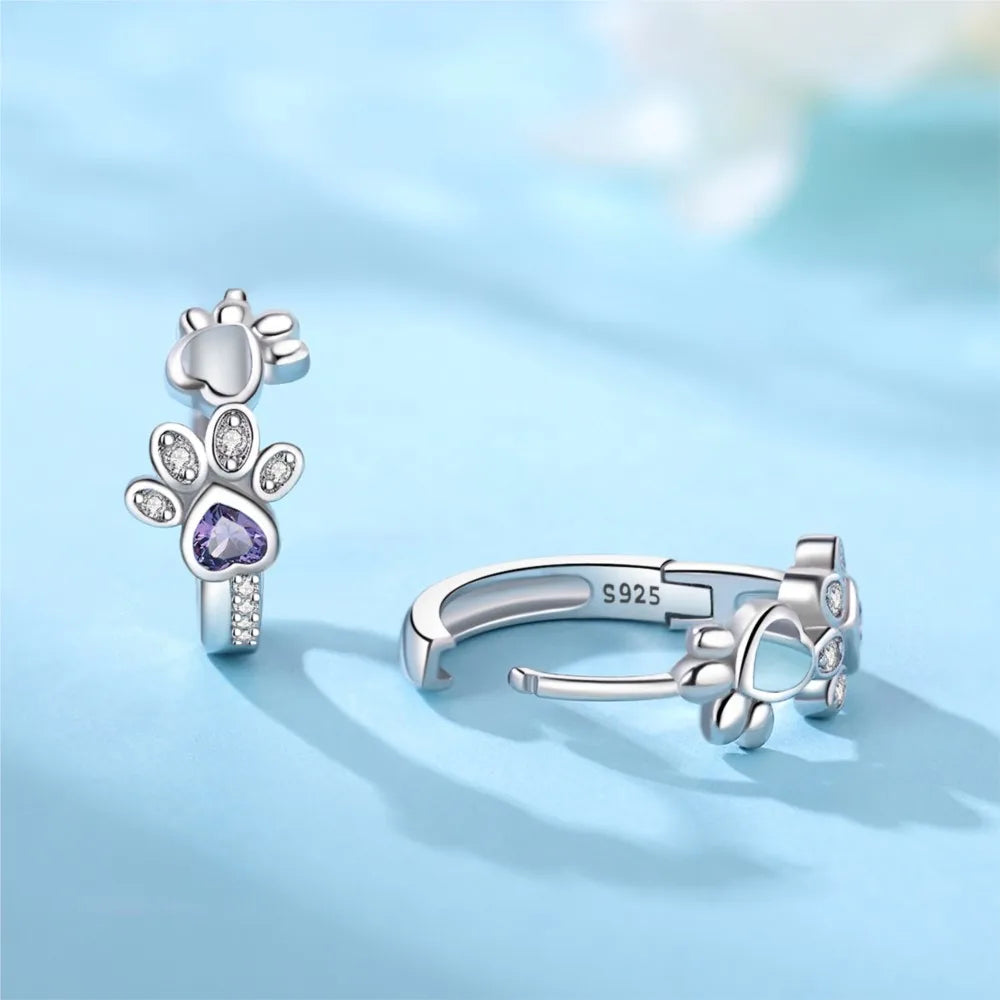 Huggie náušnice ze stříbra se zirkony a srdcovou drahokamem