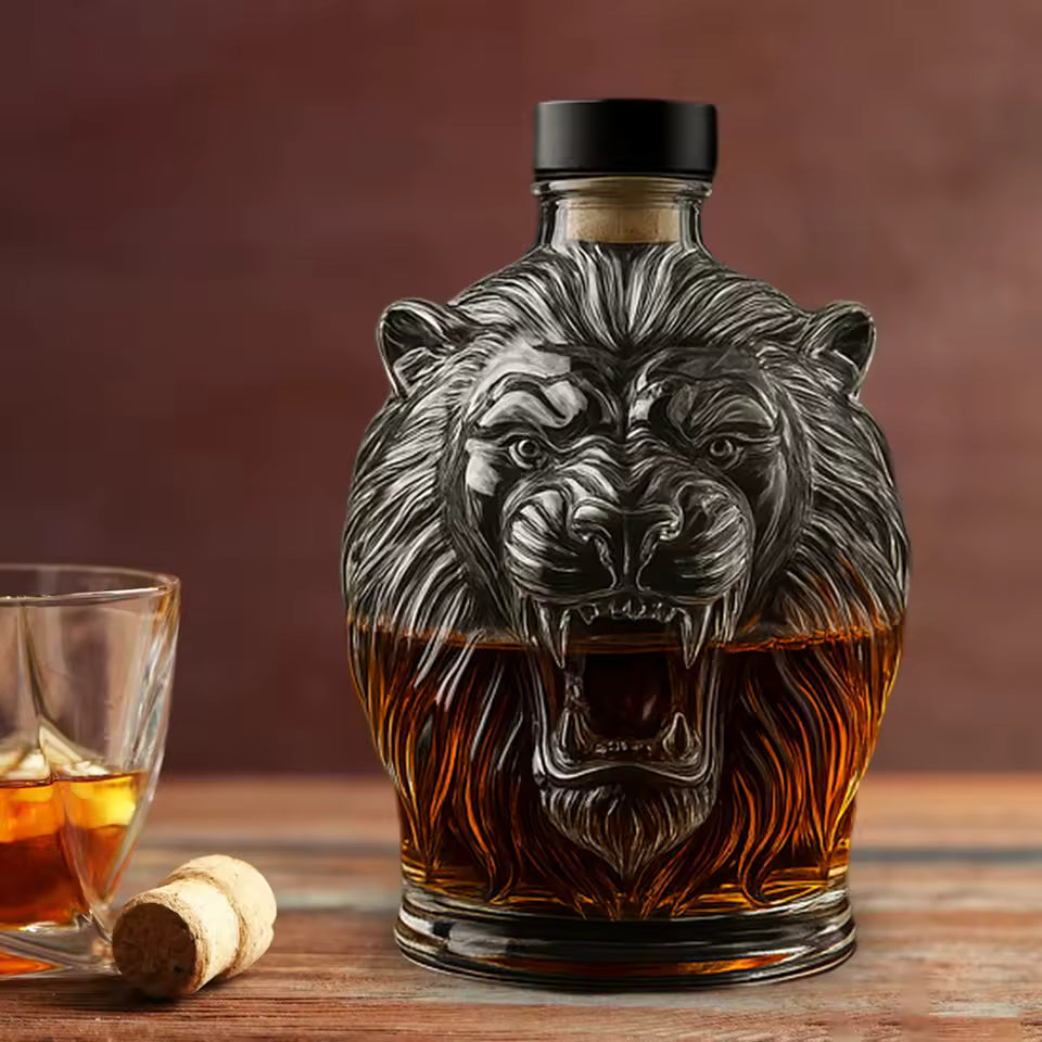 Karafa na whiskey Hlava lva