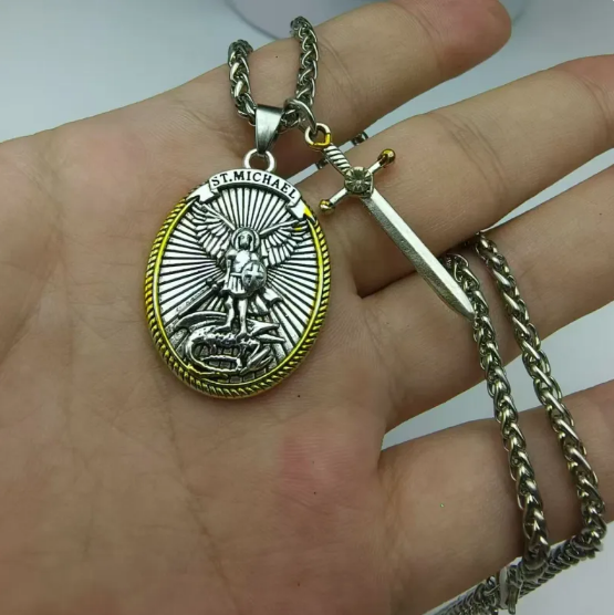 Vintage Dekorativní Náhrdelník pro Muže