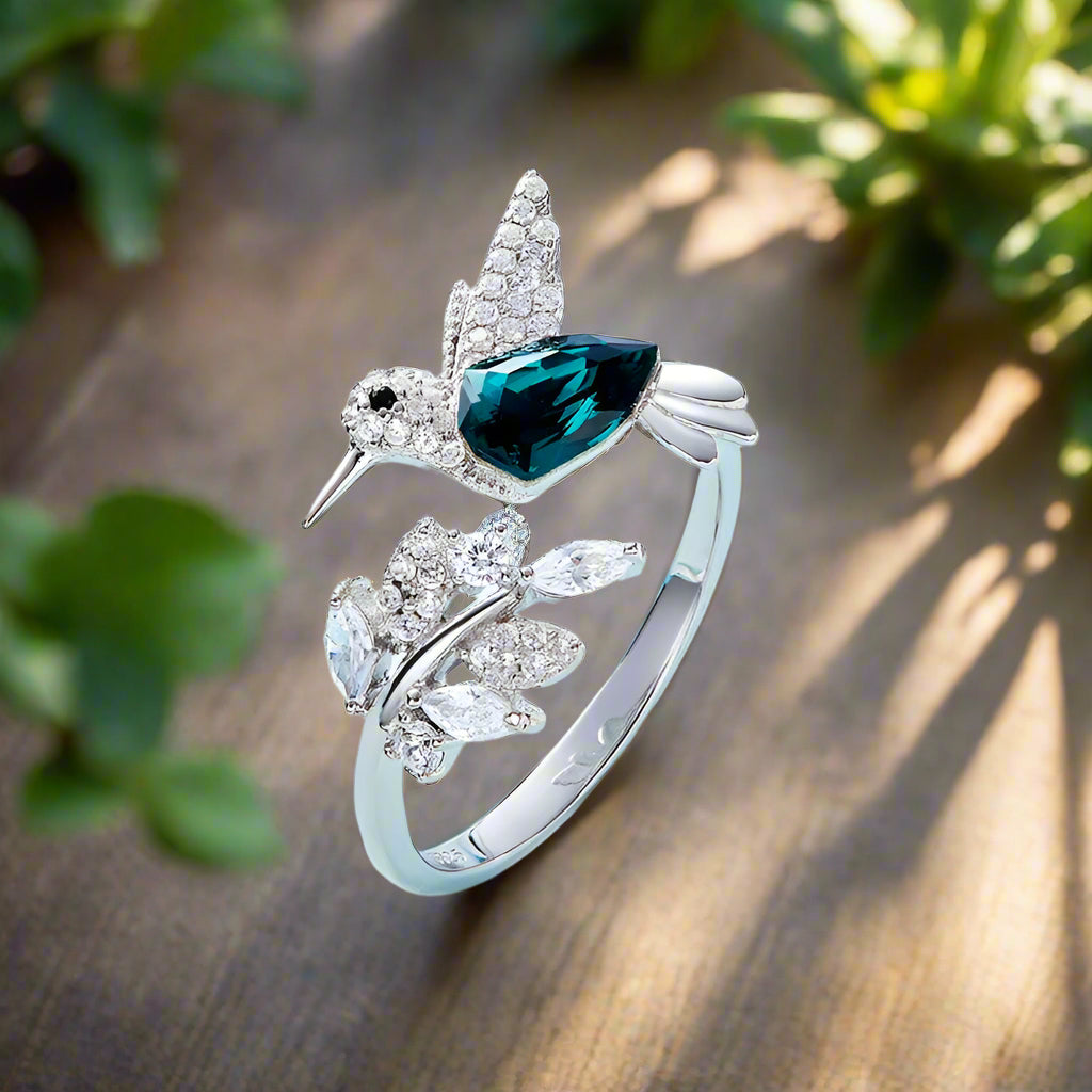 Nastavitelný prsten Hummingbird Sparkle zdobený diamantovými kamínky